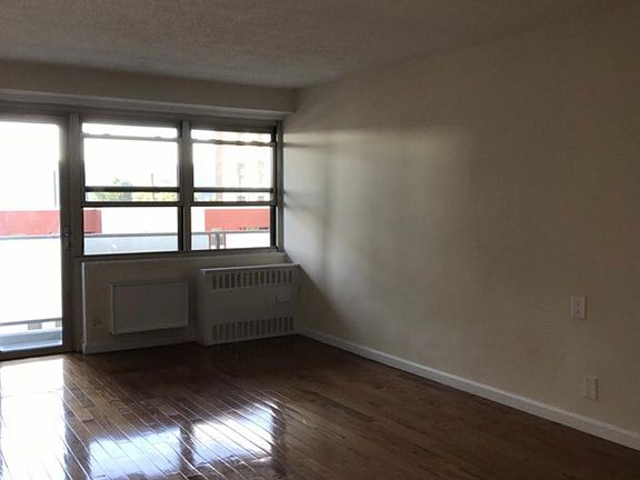 2nd image of 101 Riverdale Ave #10G