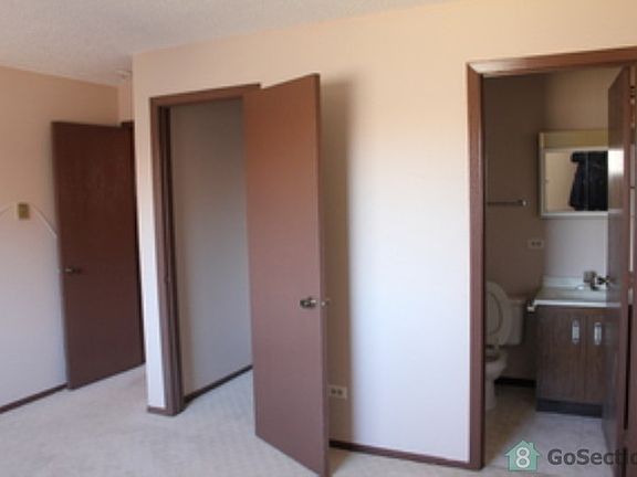 5th image of 212 Klein Creek Ct APT 6