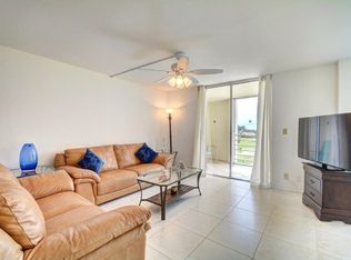 6699 NW 2nd Ave #PENTHOUSE M, Boca Raton, FL 33487
