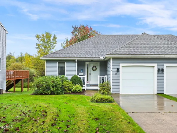 30 Walden Ln, Pittsfield, MA 01201