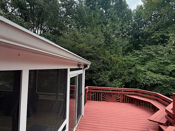 5th image of 7417 Sandalfoot Way