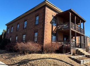 822 W 35th, Minneapolis, MN 55408