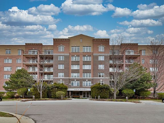 4th image of 5155 W Madison St #301