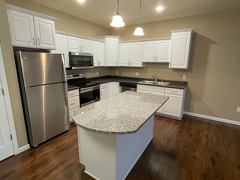 Grasslands Apartments — Photo 19