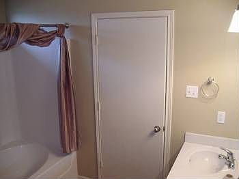 4th image of 1214 Westbury