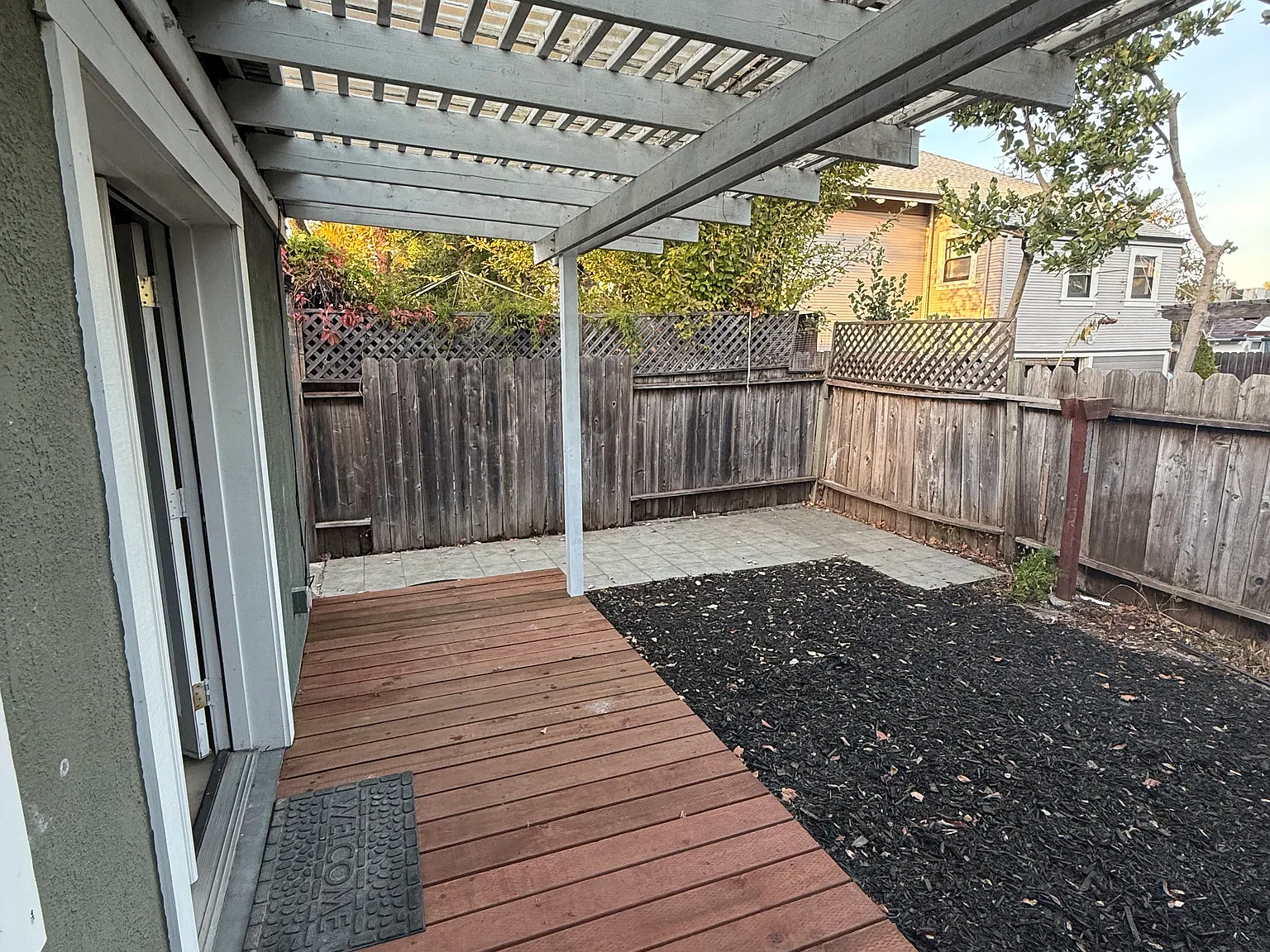 Studio, 300 sqft, $1,700 — Photo 3