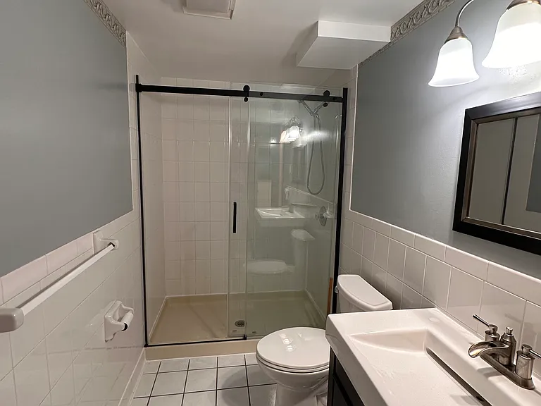2480 Shryer Ave E — Photo 9