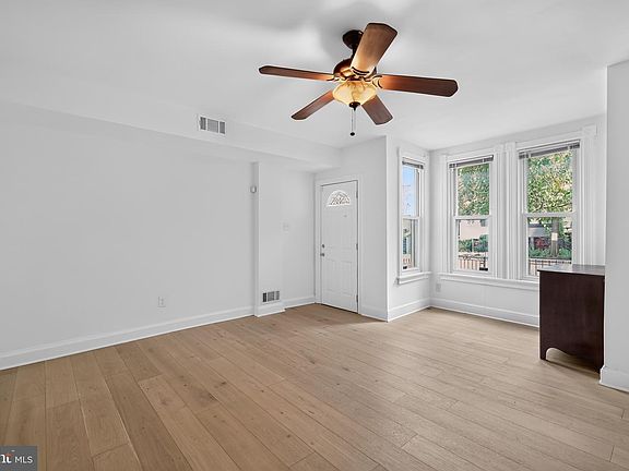 3rd image of 717 L St NE