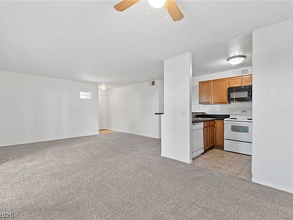 4th image of 9325 W Desert Inn Rd APT 190