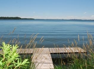 5156 Reynolds Ave, Waunakee, WI 53597