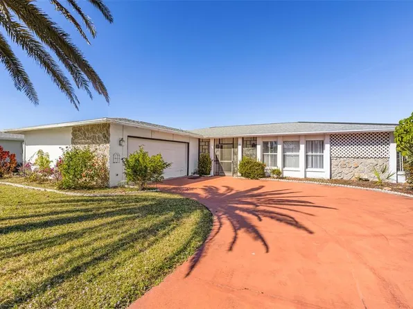 10 Golfview Rd S, Rotonda West, FL 33947