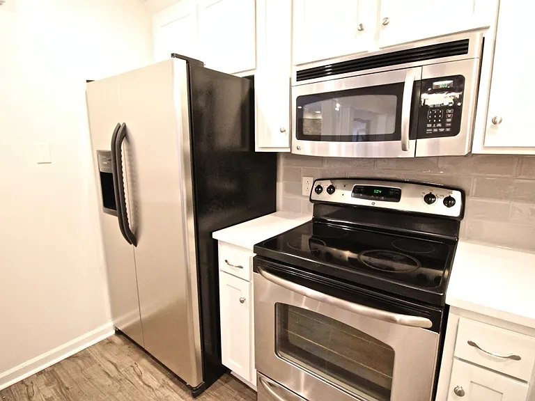 4415 Jefferson St — Photo 11