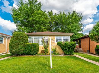 8943 Niles Center Rd, Skokie, IL 60076