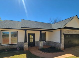 108 W Woodside Cir, Liberty, SC 29657