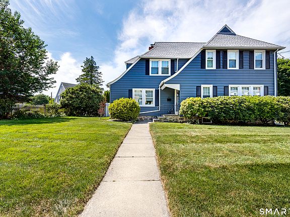 3rd image of 180 Rockland Road