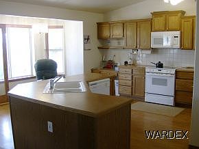 3rd image of 7652 E Vista Dr