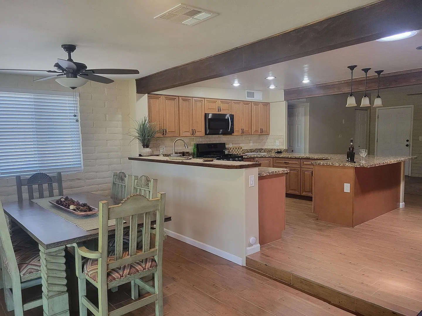 3 Bed 2 Bath — Photo 4