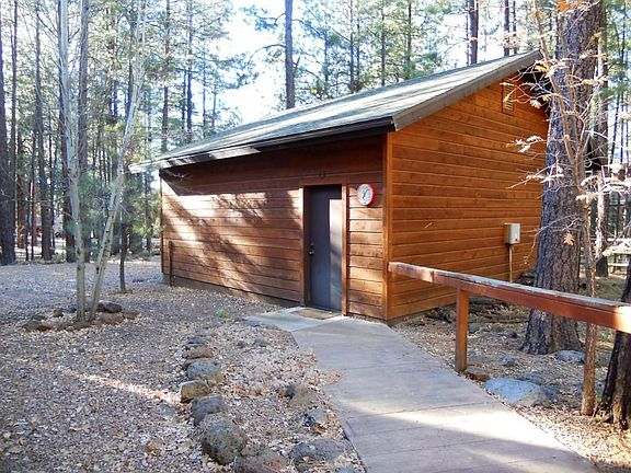 Detached 2 Car Garage