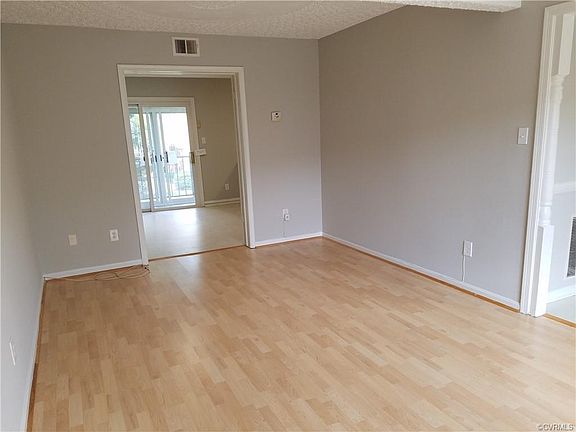 5th image of 1535 Americana Dr