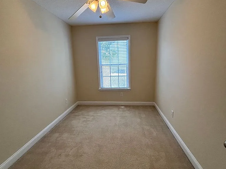 500D Bradwell St — Photo 18
