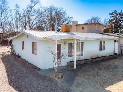 1528 Beverly Rd SW, Albuquerque, NM, 87105