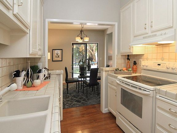 3rd image of 4681 Albany Cir APT 107
