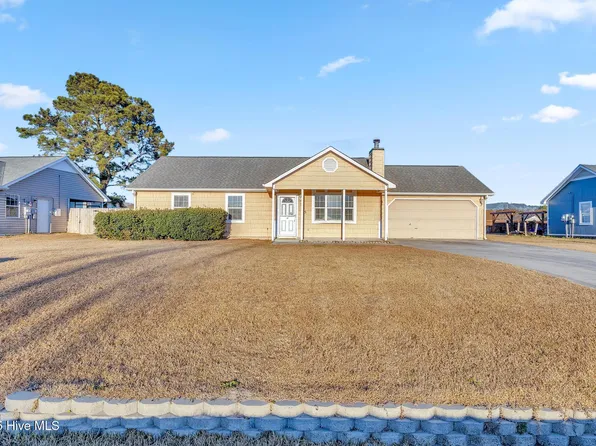 505 Amber Avenue, Hubert, NC 28539