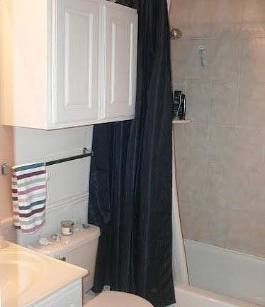 3rd image of 12154 Penderview Ter APT 1222