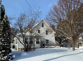 15 Macdonald Rd, Salisbury, NB E4J2J5