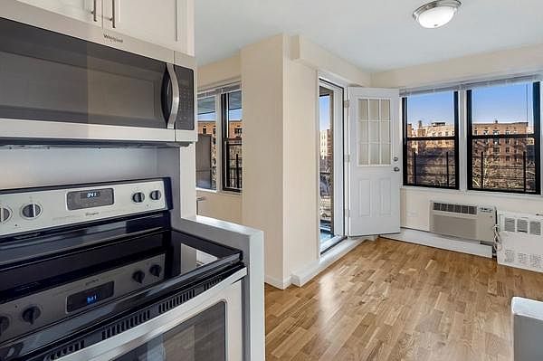 2nd image of 5535 97th St
