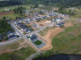 221 Pomeroy View Dr, Cave Junction, OR 97523