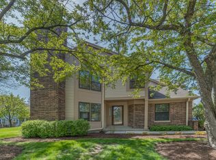 2524 Live Oak Ln, Buffalo Grove, IL 60089