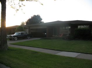 14433 Ivanhoe Dr, Warren, MI