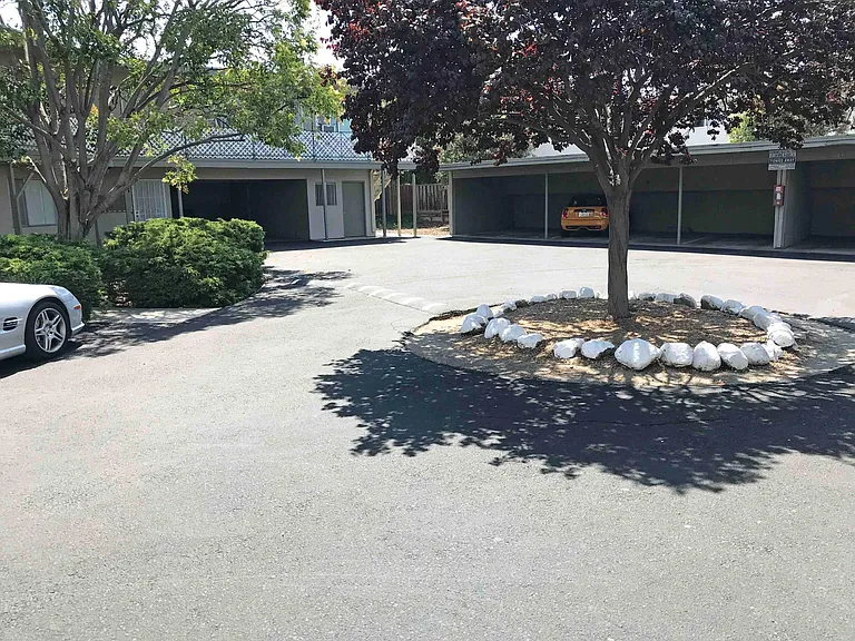 752 San Jule Ct #5 — Photo 12