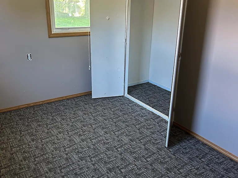 203 N Cleveland St — Photo 10