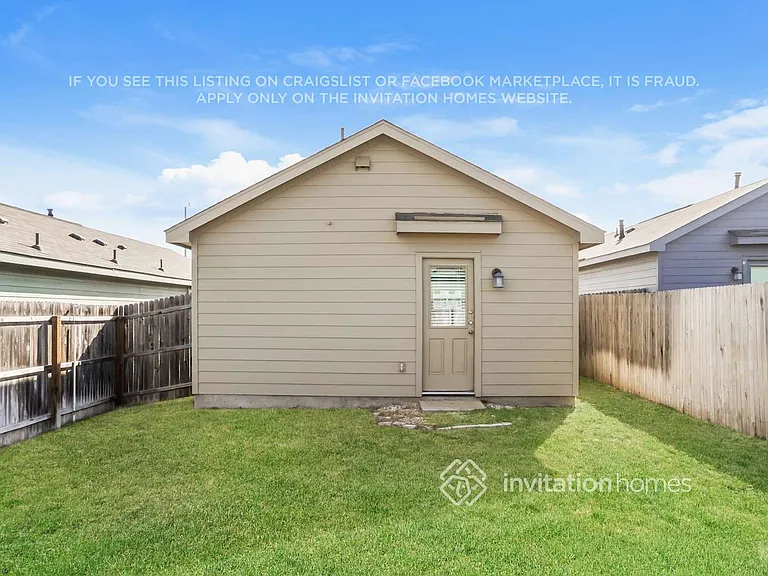 5445 Verdugos Palace — Photo 16