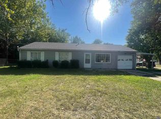 1401 SW Celtic St, Topeka, KS 66611