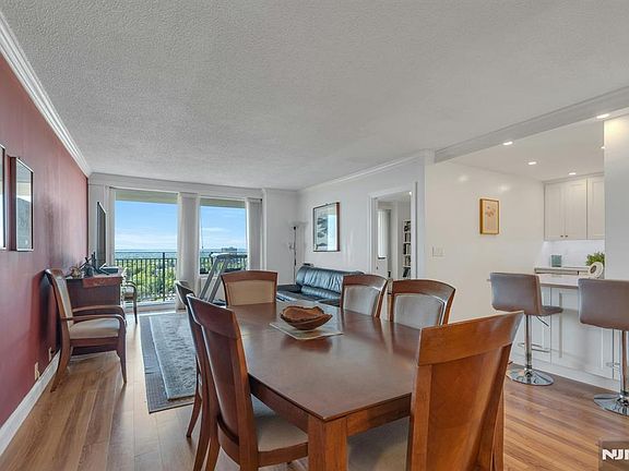 3rd image of 1530 Palisade Ave APT 23E