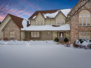 3611 W Mulberry Dr, Mequon, WI 53092