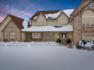 3611 W Mulberry Dr, Mequon, WI, 53092