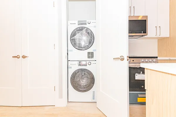 Rented by MySpaceNYC | media 16