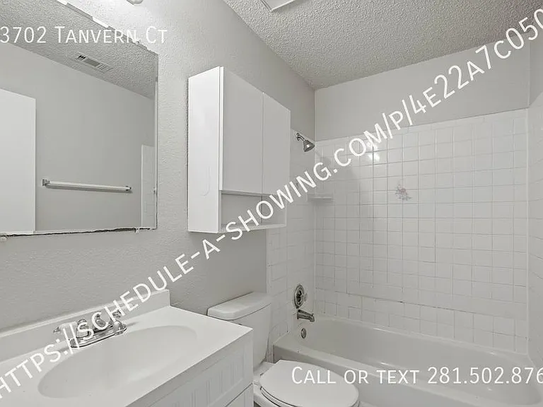 13702 Tanvern Ct — Photo 9