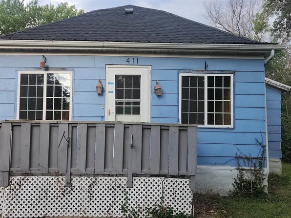 411 N Adams St, Salem, SD 57058