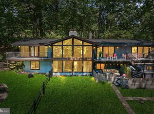 305 Highview Dr, Wayne, PA 19087