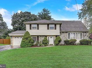 113 Parry Rd, Cinnaminson, NJ 08077