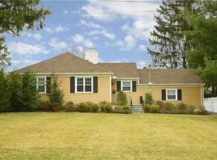 6 Quintard Dr, Pt Chester, NY 10573