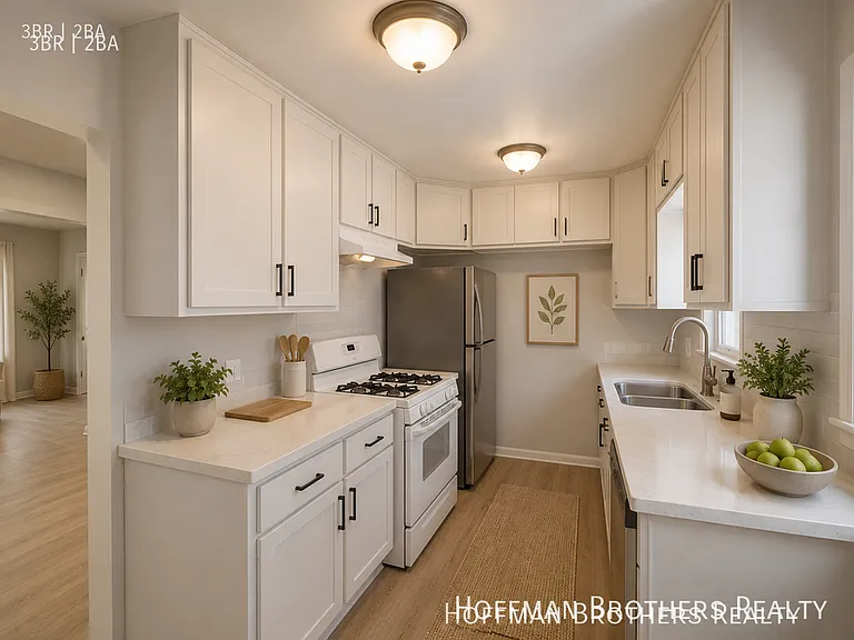 11421 S Normandie Ave #5 — Photo 2