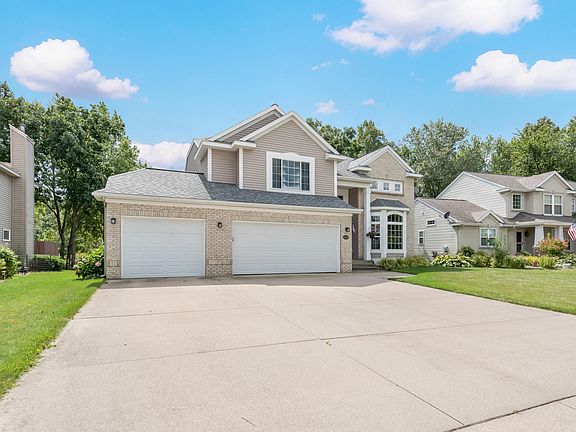 2nd image of 5493 W Heathwood Dr SE