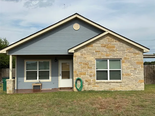 109 Charnel St, Clyde, TX 79510