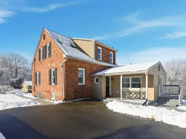 88 Newell St, Chicopee, MA 01013